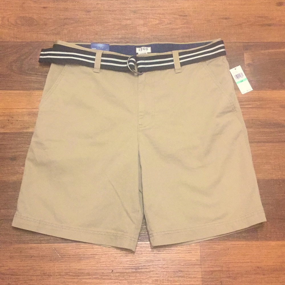NWT IZOD Shorts For Men’s Size 34